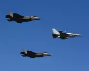 Zelenskyy Demands Sanctions as Russian Drones Breach NATO Airspace Over Romania and Poland