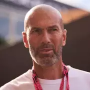 Zinedine Zidane Emerges as Shock Contender for Manchester United Managerial Role