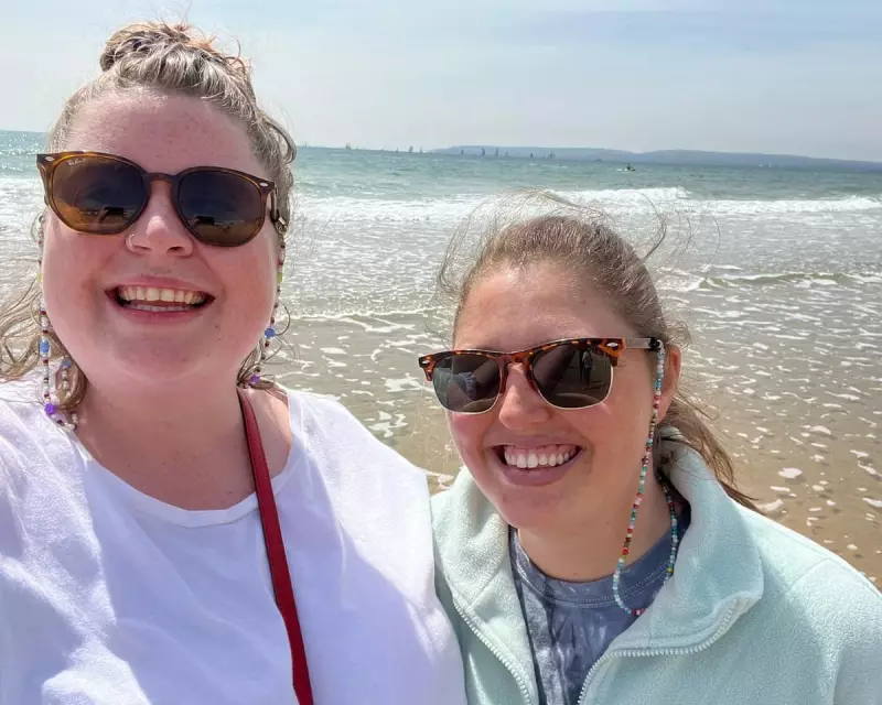 A Surprising Discovery Under the Pillow: How Pyjamas Sparked Unexpected Romance