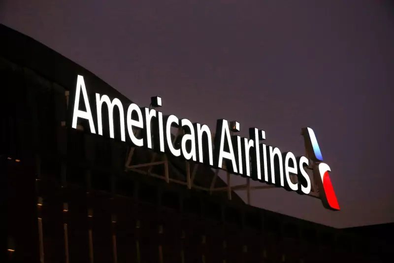 American Airlines Flight Declares Mid-Air Emergency Over Nebraska - Passenger Panic as Plane Diverts to Omaha