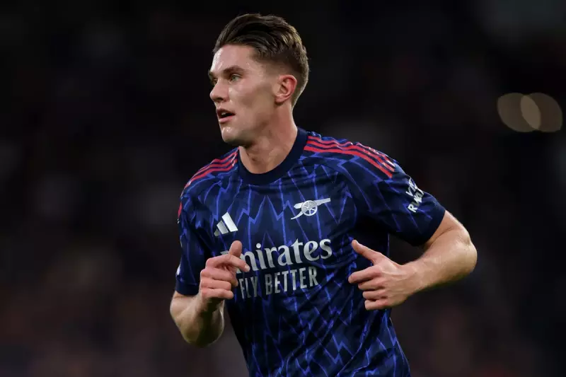 Arsenal's Striker Hunt: Theo Walcott Urges Gunners to Sign Viktor Gyökeres in Major Transfer Move