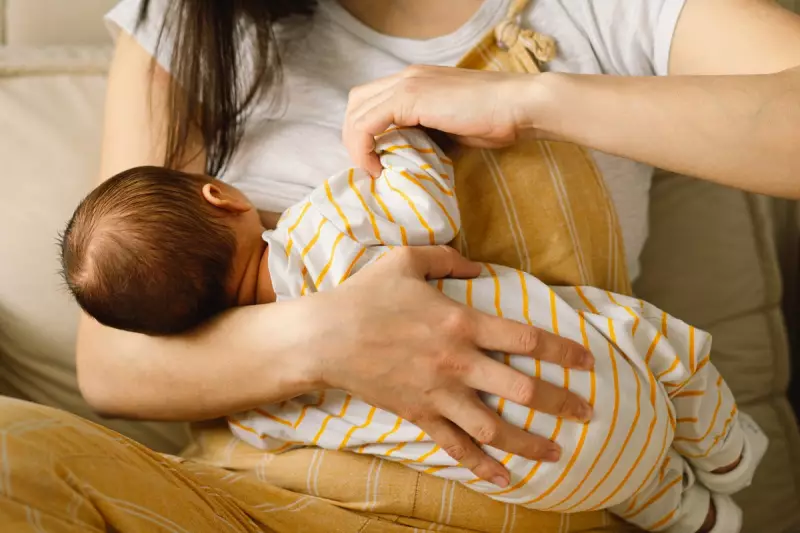 Breastfeeding Nutrition: The Essential Guide to What to Eat and What to Avoid