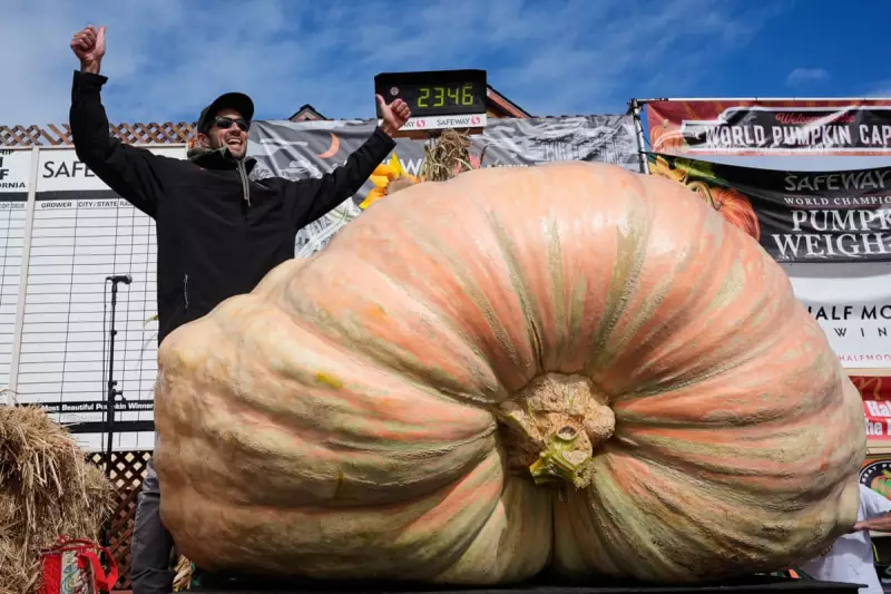 California Engineer Smashes World Record With Colossal 2700lb Pumpkin