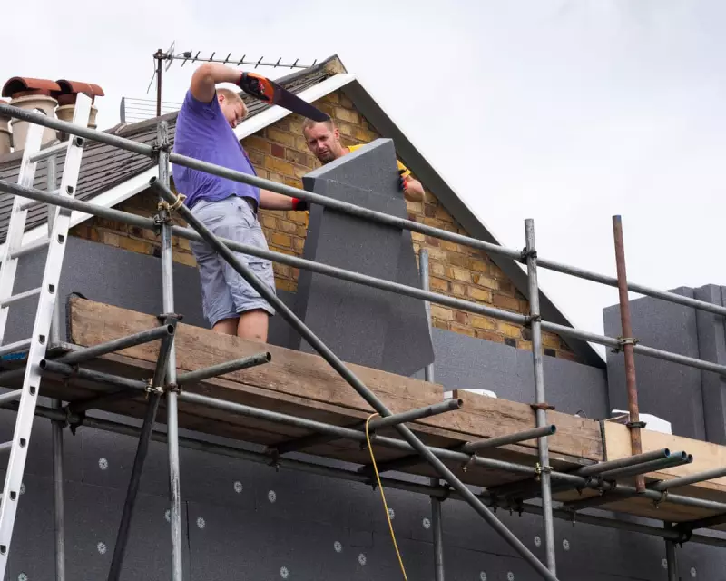 External Wall Insulation: UK Experts Dismiss Safety Fears, Champion Energy Efficiency