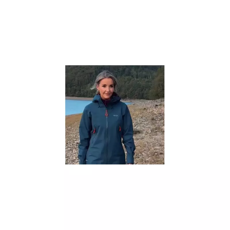 Helen Skelton's Secret to Effortless Style: The £35 Waterproof Trainers Taking the UK by Storm