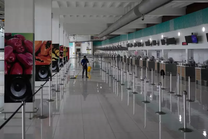 Hurricane Melissa Forces Flight Cancellations and School Closures Across Jamaica