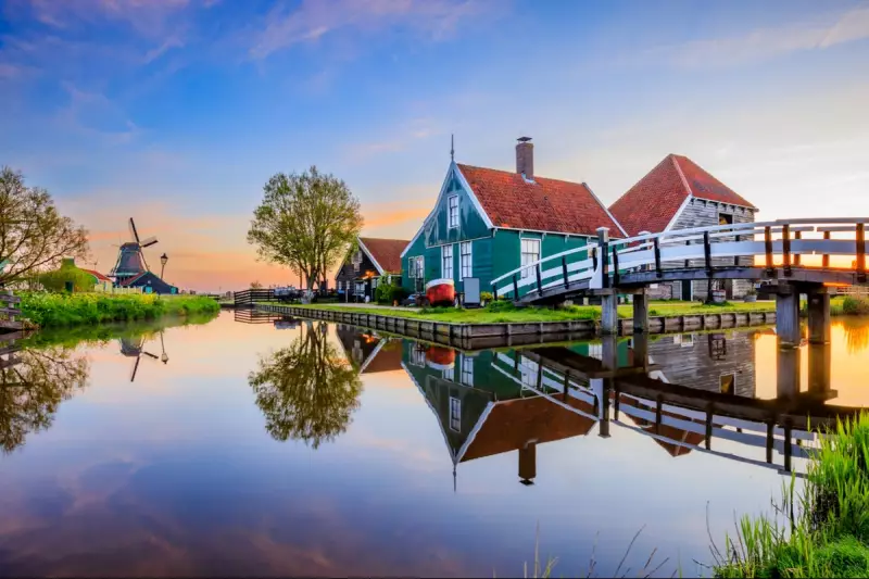 Iconic Dutch Windmills of Zaanse Schans to Introduce Entry Fee for International Visitors
