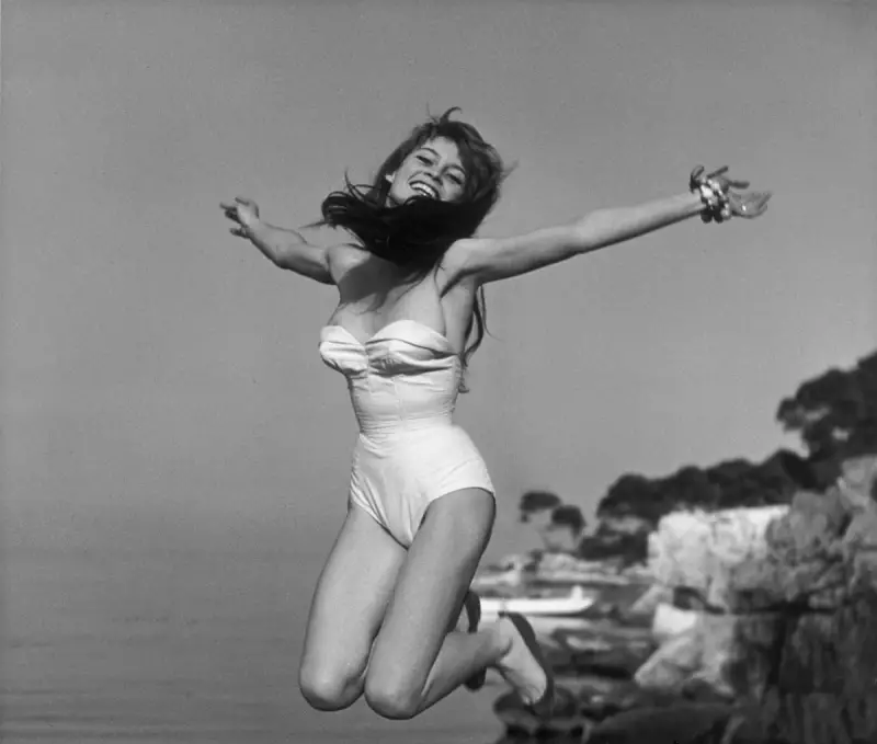 Iconic Youth: Rare Magnum Prints of Bardot and Dean Headline Major Photography Sale