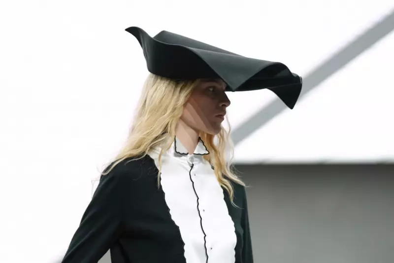 Jonathan Anderson's Dior Revolution: How The New Look Reinvents Parisian Fashion