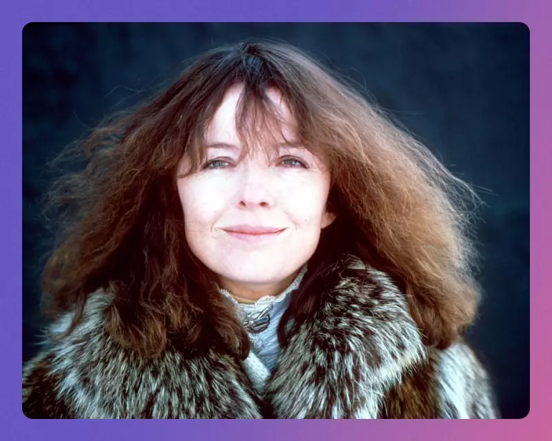 Master Diane Keaton's Effortless Style: A Guide to Her Iconic Fashion Philosophy