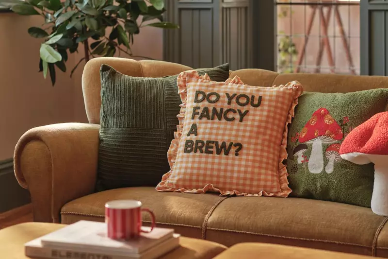 Mum's Viral Ginger Marks Hack Transforms Grubby Walls Without Repainting