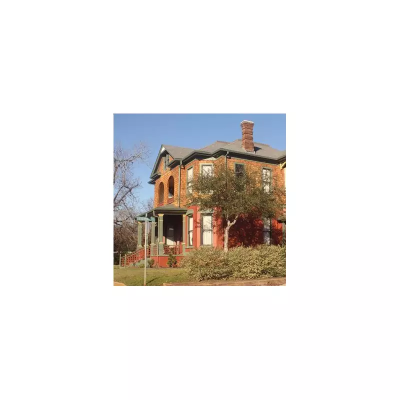 Neighbour's Incredible Boundary Wall Stunt Over Tiny Strip of Land Sparks Property Dispute