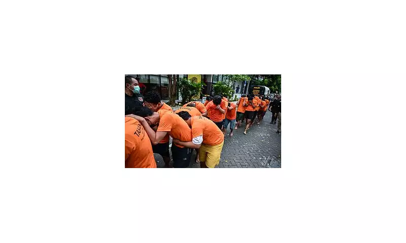 Police Storm Hotel 'Gay Sex Party' in Central London, Dozens Arrested in Dramatic Raid