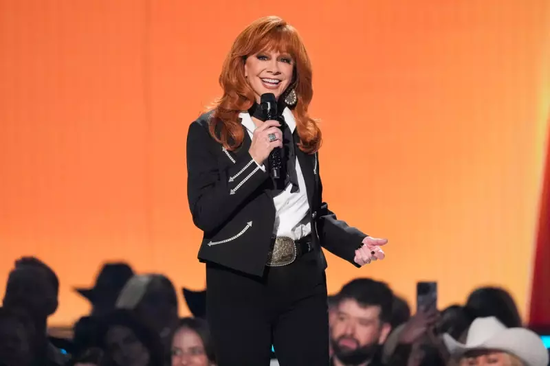 Reba McEntire to Host Iconic Rockefeller Center Christmas Spectacle in New York