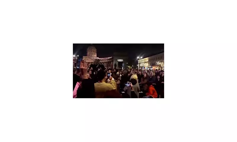 St Petersburg Erupts: Hundreds Demand Putin's Overthrow in Rare Public Defiance