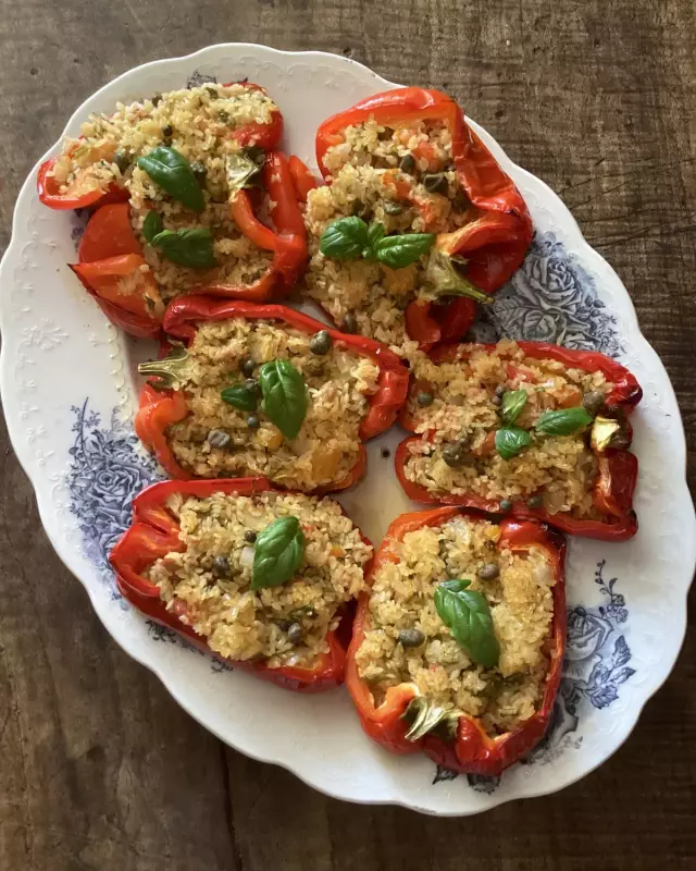 Stuffed Red Peppers with Orzo, Tuna and Capers: A Taste of Italian Sunshine