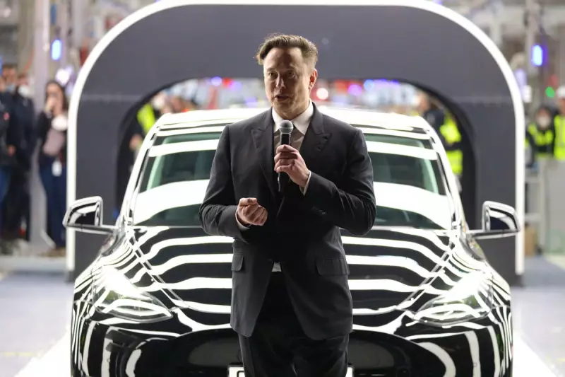 Tesla's 'Mad Max Mode': Elon Musk Unveils Aggressive Autonomous Driving Feature