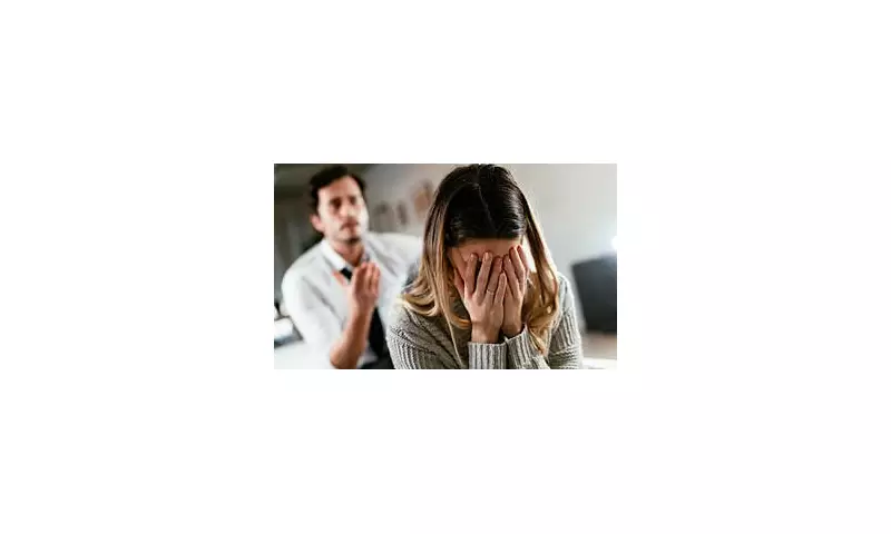 The Argument Divide: New Study Reveals Men Are Hardwired for Conflict