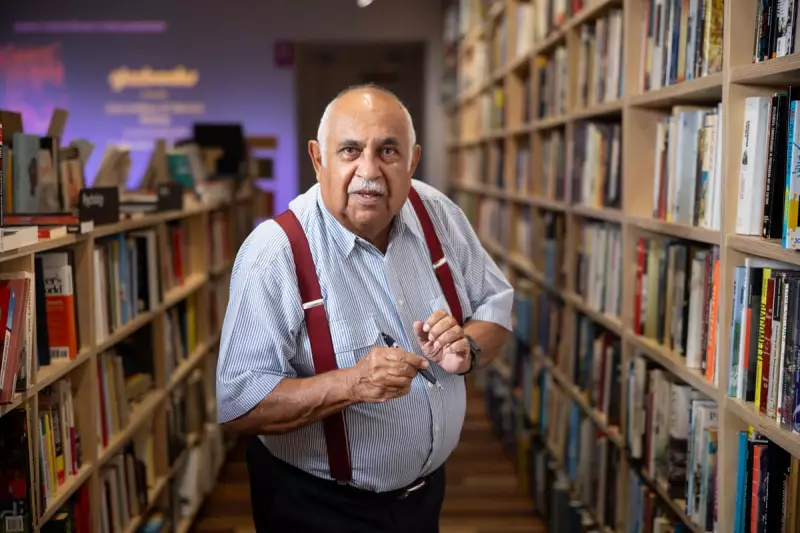 Through the Lens of History: Mervyn Bishop, Australia's First Indigenous Press Photographer