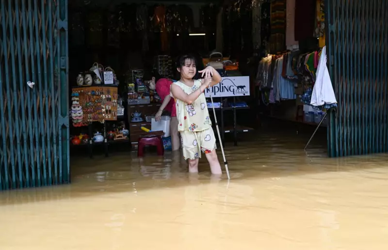 Vietnam's Ancient Port Submerged: Hoi An Battles Worst Flooding in Years