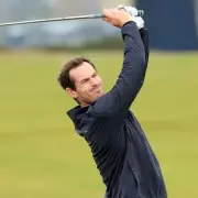 Andy Murray's Golf Swing Drama: Tennis Star's Hilarious Reaction to Emma Raducanu's Wimbledon Withdrawal