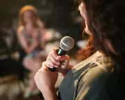 Are Microphones Making Actors' Voices Weaker? West End Stars Sound the Alarm