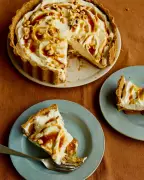 Autumn Baking Brilliance: Transform Your Apples with These Irresistible Toffee Apple Pie & Crumb Loaf Recipes