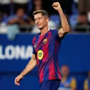 Barcelona's Bold Transfer Plot: Lewandowski Exit Could Fund Rashford Mega Deal