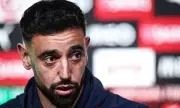 Bruno Fernandes Rejects Staggering £100m Saudi Move to Stay at Manchester United