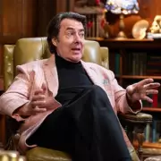 Celebrity Traitors in Chaos: Three Stars Walk Out in Dramatic BBC Show Clash