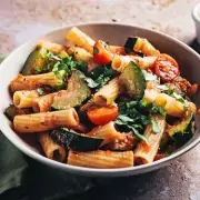 Chefs Reveal Why You Should Never Cook Pasta In Its Cooking Water