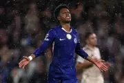 Chelsea Secure Brazilian Wonderkid Estevão Willian in £29m Deal | Independent Sport