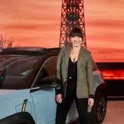 Daisy Lowe's Sustainable Dream: Model Reveals Eco-Friendly Off-Grid Home Plans