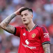 Dimitar Berbatov Urges Manchester United to Sign 'Perfect Fit' Benjamin Šeško in Major Transfer Recommendation