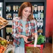 Doctor Reveals The One Fruit You Should Always Peel Before Eating