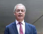 Farage Accuses UK Teachers of 'Poisoning Our Kids' and Predicts Major Strikes