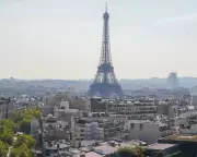 France's Financial Crisis Sparks Global Bond Market Meltdown Fears - UK at Risk