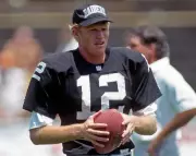 From NFL Flameout to Canvas: Todd Marinovich's Harrowing Journey Through Addiction and Artistic Redemption