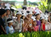 From Steam Trains to Kyiv Raves: This Weekend's Most Captivating Global Moments