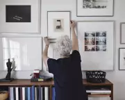 Hang Frames Without Nails: The Revolutionary Damage-Free Solution Taking UK Homes by Storm