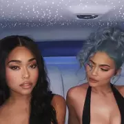 Is Your 2016 Makeup Bag Making You Look Dated? The 8 Beauty Trends That Need Retiring Now