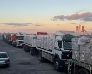 Israel Withdraws Gaza Threat in Exchange for Hostage Return and Aid Access