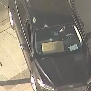 LA City Hall Evacuated Amid Major Police Operation - Suspicious Package Sparks Security Alert