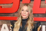 LeAnn Rimes Reveals Shocking Teeth Damage From Childhood Breathing Condition