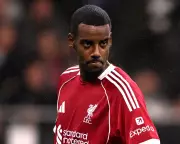 Liverpool Injury Nightmare: Arne Slot's Anfield Reign Faces Early Test as Star Striker Isak Forced Off