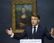 Louvre Heist Exposes France's Deep Political Crisis: Macron Under Fire