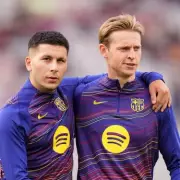 Man Utd's Frenkie de Jong Transfer Saga Takes Dramatic Turn as Barcelona Demand Staggering Fee