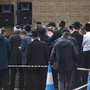 Manchester Synagogue Hero: How Security Guard Adrian Zolopa Confronted Knifeman in Shomrei Hadassis Attack