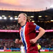 Manchester United Injury Crisis Deepens: Eight Key Players Face Race Against Time for Liverpool Clash