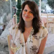 Midwife's Incredible Instinct Saves Baby's Life After Spotting Unusual Sign During Pregnancy